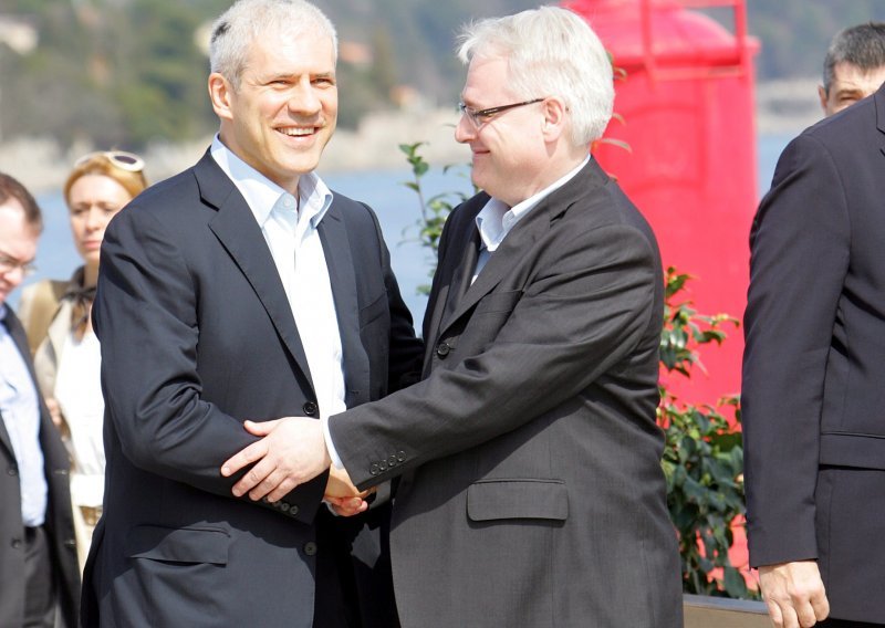 Josipovic and Tadic receive European Medal of Tolerance