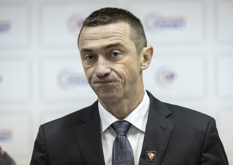 Afera s Dabrom istjerala na čistac Penavu: 'To bi bio rizik'
