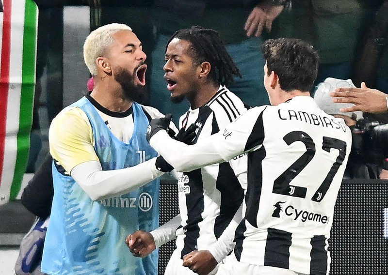 Milan u derbiju doživio prvi poraz pod vodstvom novog trenera, pogledajte golove