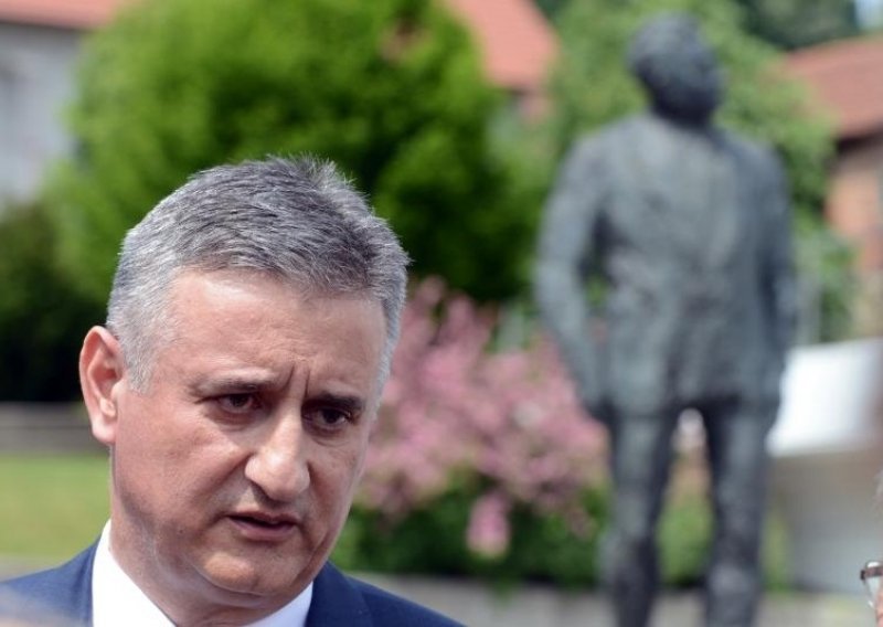 'Nadam se da Karamarkovo nezakonito zapošljavanje u SOA-i neće u zastaru'
