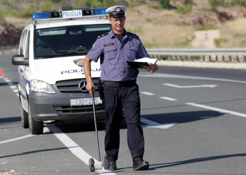 U prometnoj nesreći kod Kenđelovca ozlijeđeno nekoliko osoba