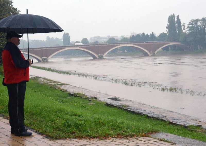 Sisak očekuje veliki vodni val