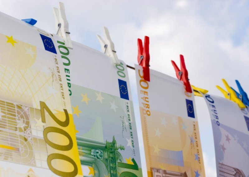 Euro pada veći treći tjedan zaredom