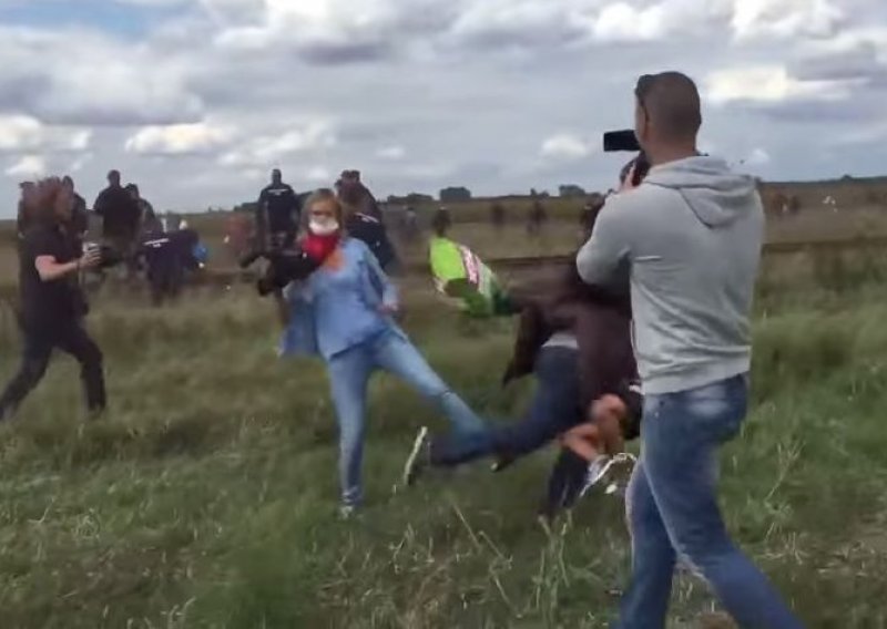 Svijet zgrožen zbog mađarske novinarke koja udara izbjeglice