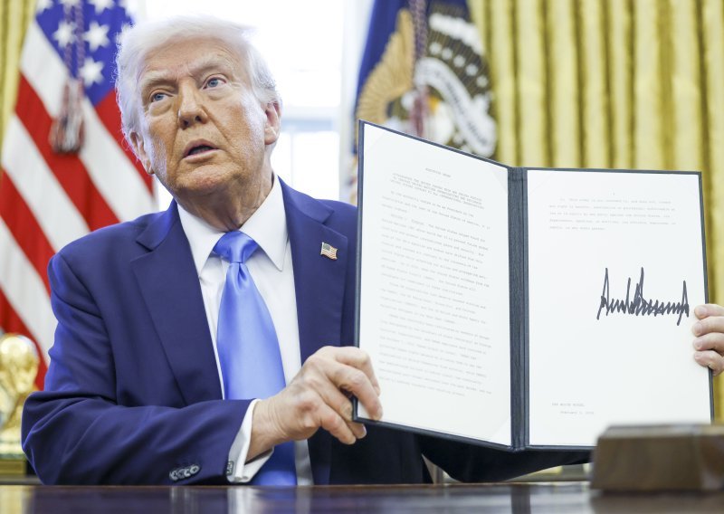 Afrikaneri odbili Trumpovu ponudu, neće napustiti Južnoafričku Republiku