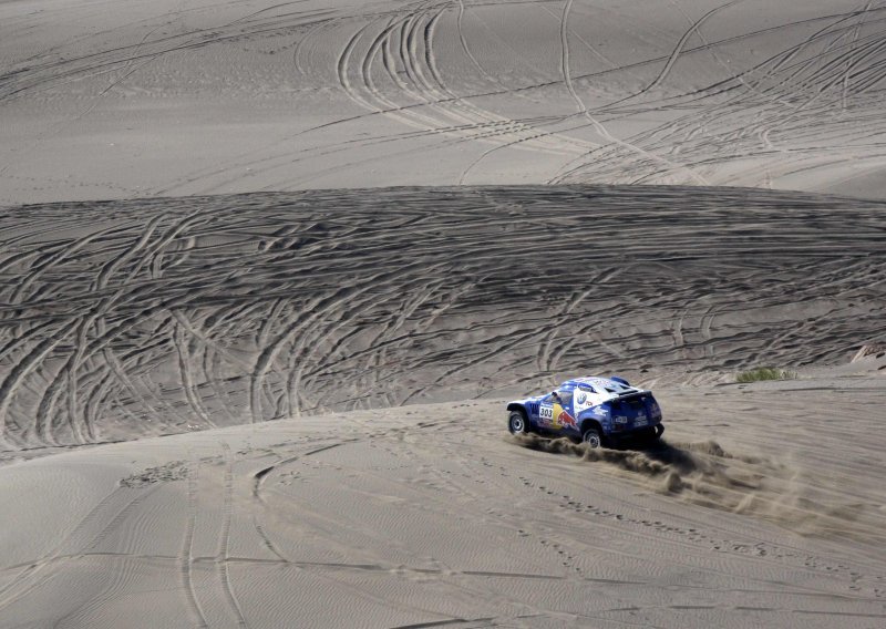Dakar: Sainz opet pobjegao Kataraninu