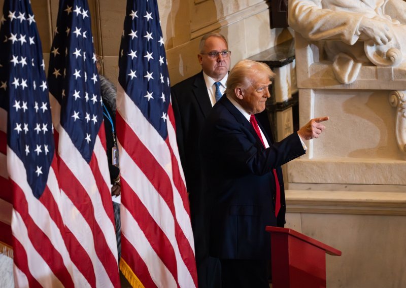 Milijuni Amerikanaca vraćaju se u urede; lome se koplja koliko je to štetno za okoliš