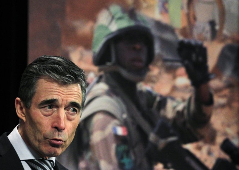 Rasmussen:  NATO priprema pomoć Ukrajini