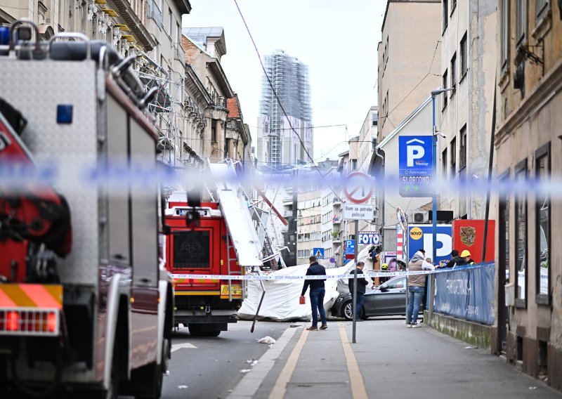 U centru Zagrebu sa zgrade u kojoj je restoran pao dio fasade