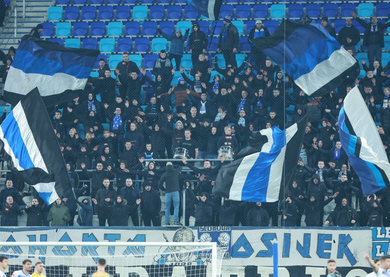 Poslušajte poruku navijača Osijeka za upravu kluba