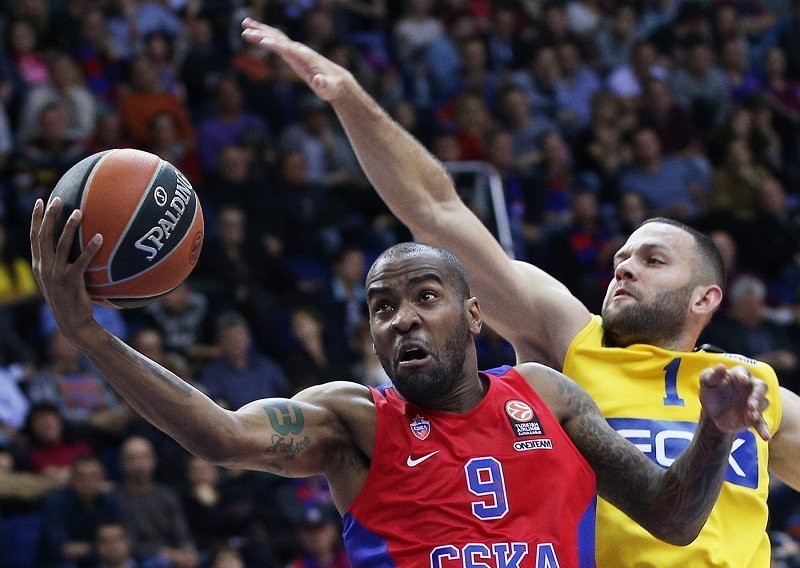 Barcelona najneugodnije iznenađenje, CSKA slavio u derbiju