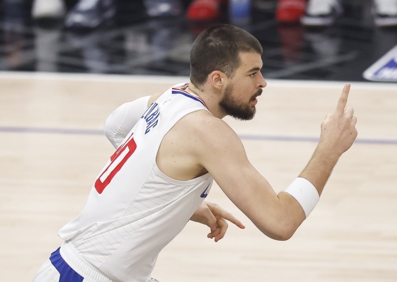 Ivica Zubac odigrao vrhunsku utakmicu, ali nije imao razloga za slavlje