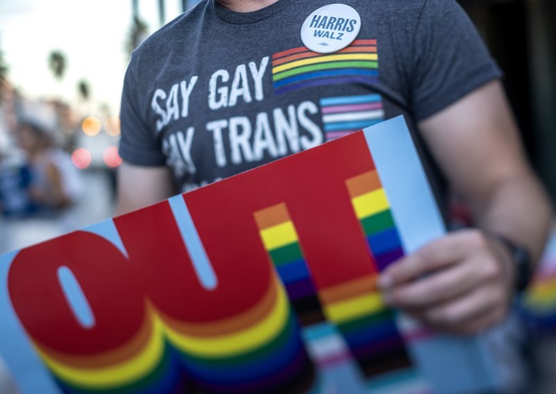 Rekordan broj Amerikanaca identificira se kao LGBTQ+ osobe