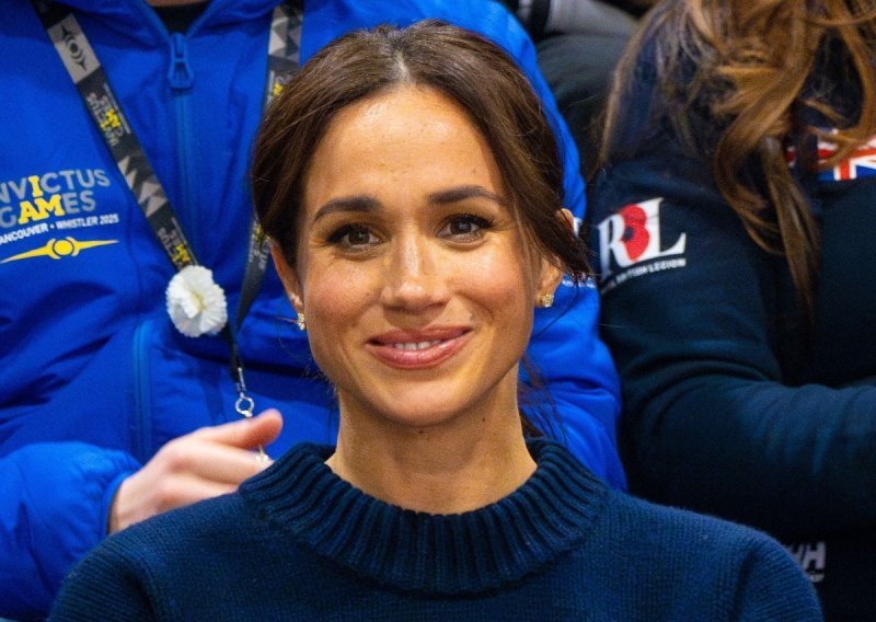 'Ukrala' svekrvin stajling: Meghan Markle u majici princeze Diane koja je postala kultni komad