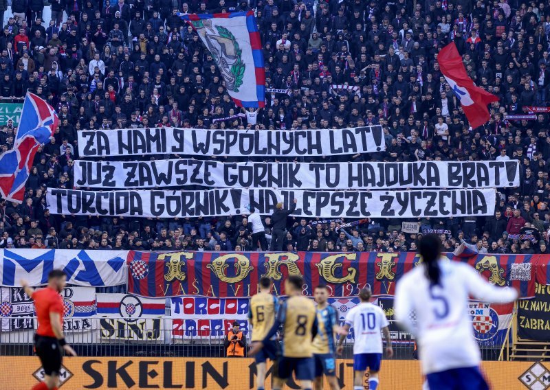 Evo zašto je u 10. minuti derbija Torcida pokazala veliki transparent na poljskom