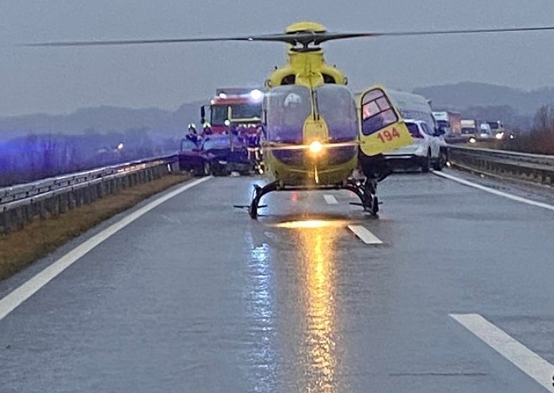 Teška nesreća u Zagorju, ozlijeđena osoba helikopterom prevezena u KB Dubrava