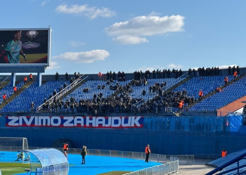Pogledajte kako izgleda tribina na koju je smještena Torcida