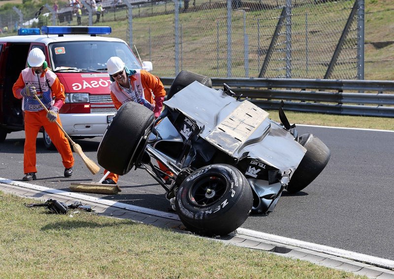 Povukli bolide nakon teške F1 nesreće: To je bilo čudno!