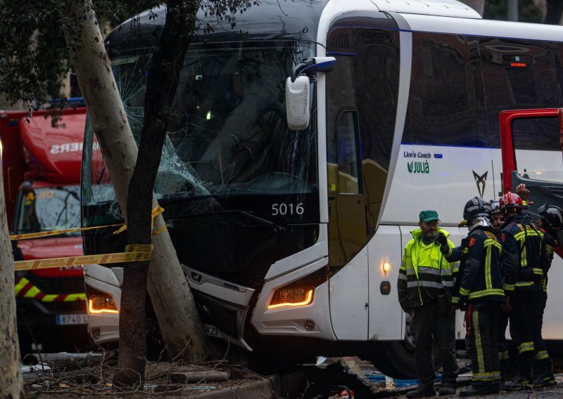 Barcelona: Sudarili se turistički autobusi, 53 ozlijeđenih