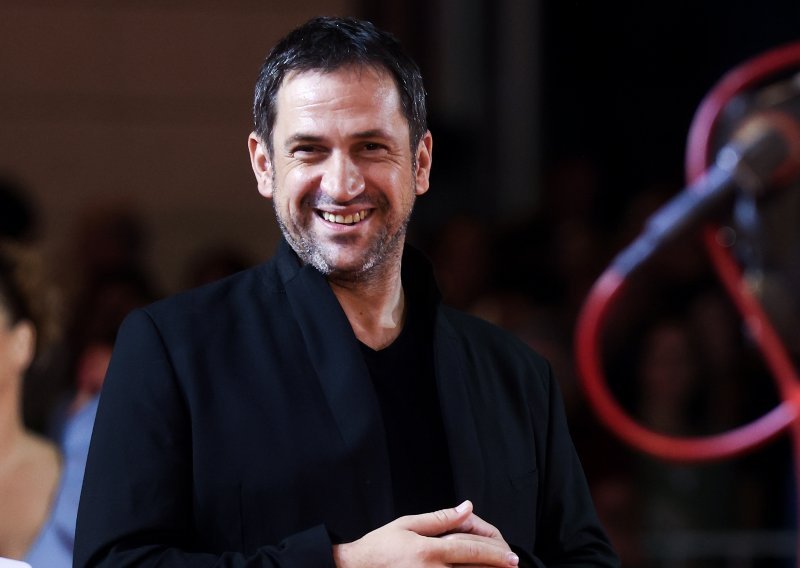Neočekivana kombinacija: Goran Bogdan u zagrljaju zvijezde filma 'Emilia Pérez'