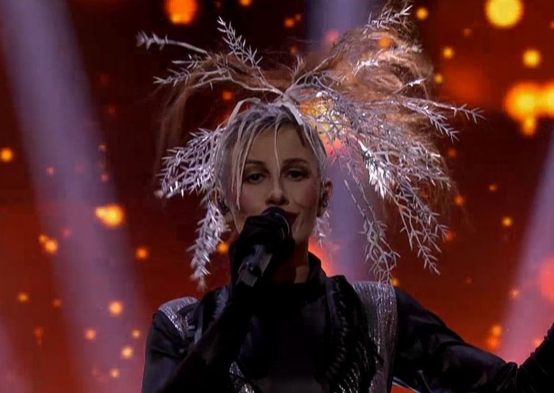 Tko je Stela Rade? Zahvaljujući Josipi Lisac odnijela je pobjedu, ali i rasplakala Mineu