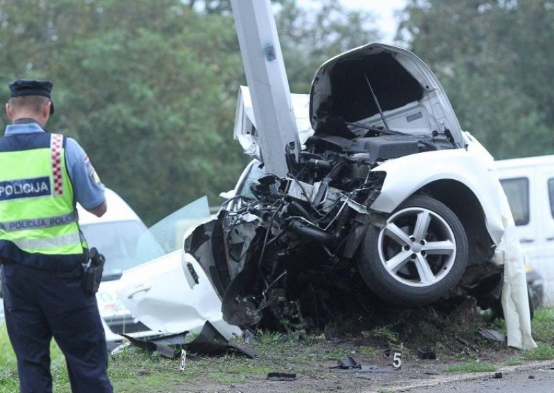 Čakovec: Jedna osoba poginula, dvije teško ozlijeđene