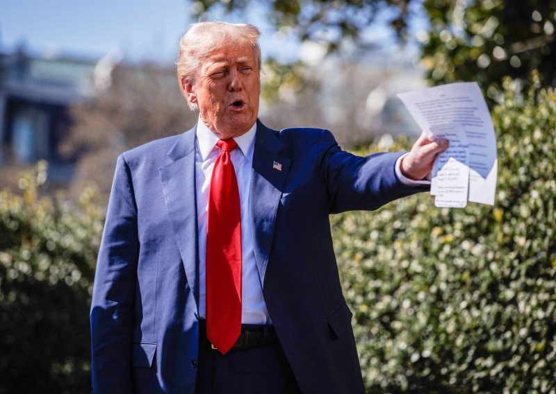 Trump uvodi zabranu ulaska u SAD za pojedine države, evo tko je sve na popisu