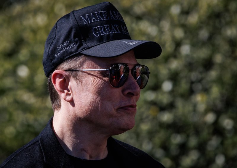 Musk o smanjenju saveznih troškova: 'Ako ne uspije, američki brod će potonuti'