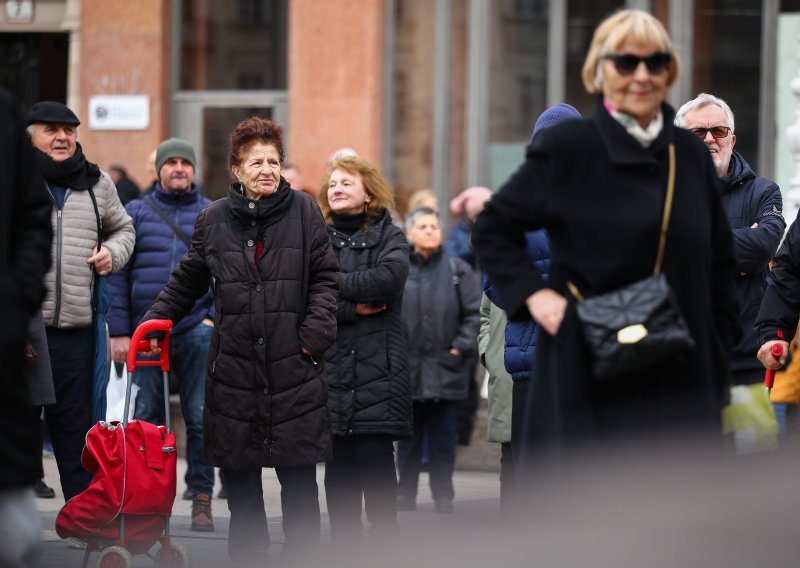 Još jedna uplata umirovljenicima: Za svaku godinu staža trebali bi dobiti ovu svotu