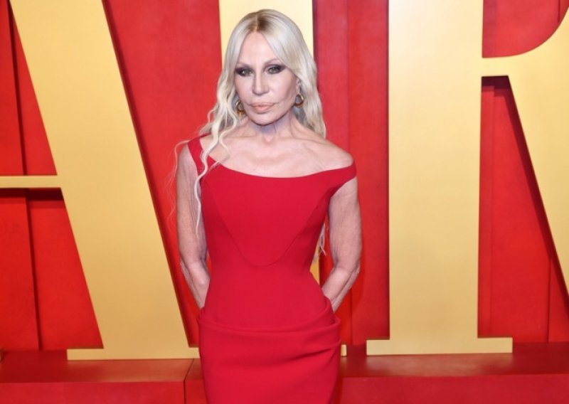 Pljušte reakcije na smjenu Donatelle: To je katastrofa za Versace