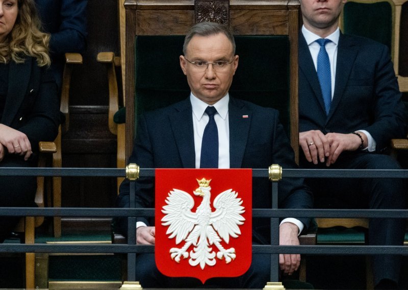 Poljska želi francusko nuklearno oružje na svom tlu