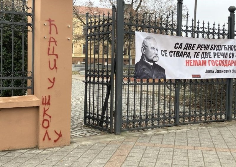 Ova riječ obilježila je prosvjede u Srbiji: Znate li kako je nastala?