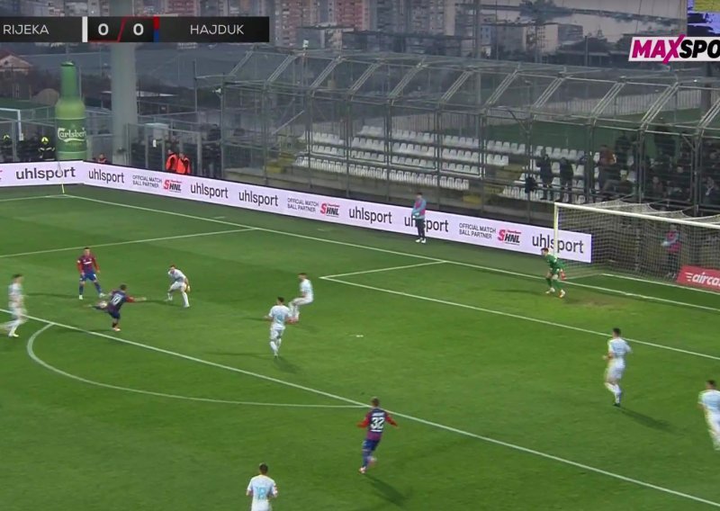Pogledajte prekrasne poteze Hrgovića i Kalika, ali na kraju Livaja ne zabija