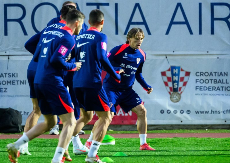 Izbornik Dalić već dugo nije imao ovakvu situaciju na prvom treningu