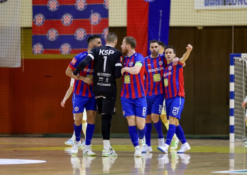 Torcida uvjerljivo pobijedila Dinamo u prvoj utakmici finala Kupa u futsalu. Pogledajte golove