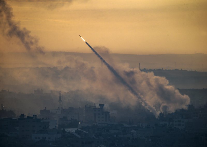 Hamas raketirao južni Izrael: Izvršen direktan udar na Aškelon