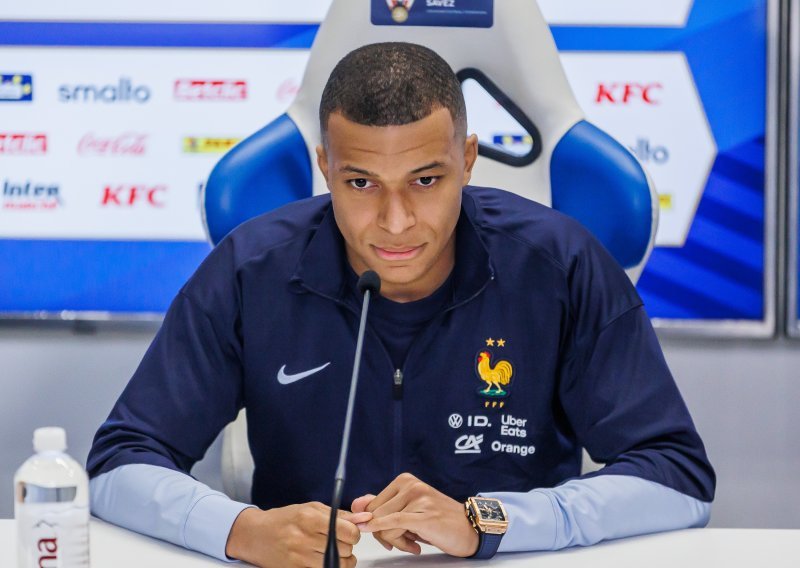 Kylian Mbappe ponosno nosi sat koji vrijedi kao novi automobil
