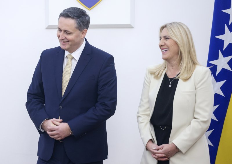 Članovi Predsjedništva BiH opleli po Vučiću, Srbiji, Bošnjacima i Sloveniji