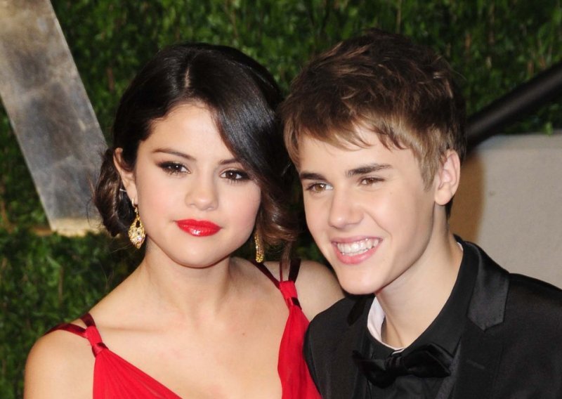 Selena Gomez u još jednom obračunu s Bieberom: 'Idi plači gdje te nitko ne vidi'