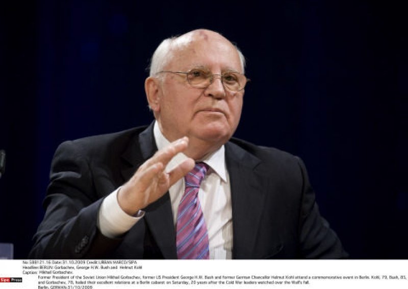 Ruski zastupnici žele suditi Gorbačovu