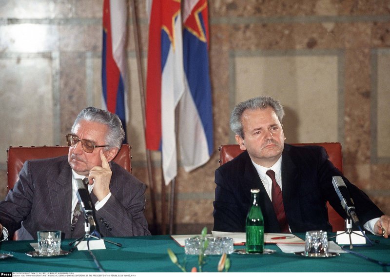 Mesic: Milosevic most responsible for the war, Tudjman right behind him