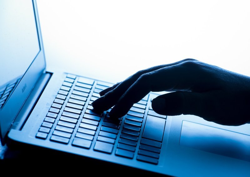 Zbog AI-ja organizirani kriminal sve opasniji: Deepfake mahom usmjeren na pornografiju