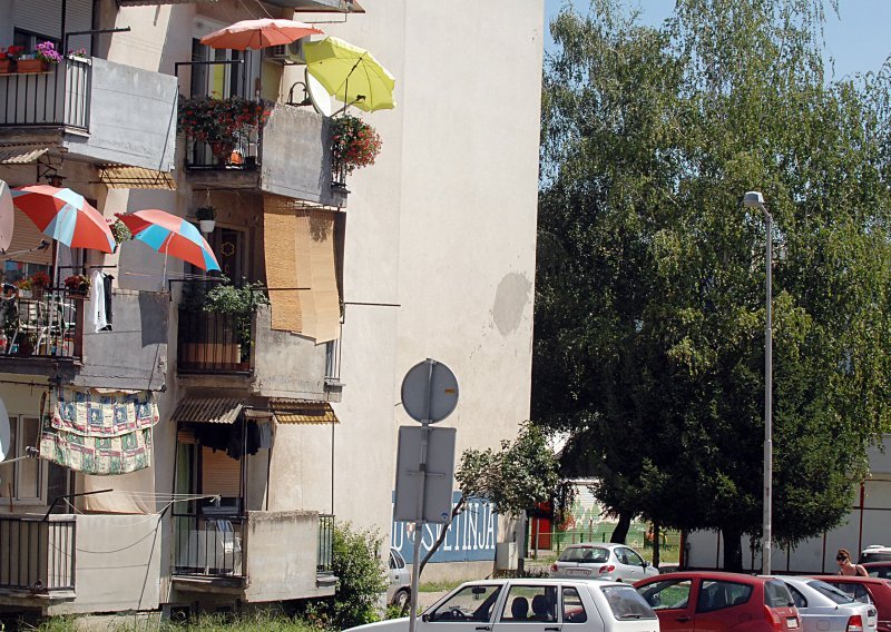 Digla se buka oko kućnog reda, nižu se reakcije: Što ako u zgradi nema kamera