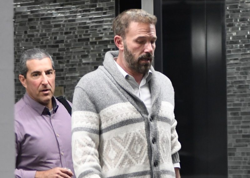Ben Affleck prvi put u javnosti otkako se raspričao o J.Lo, a njegov stajling nije prošao neopaženo