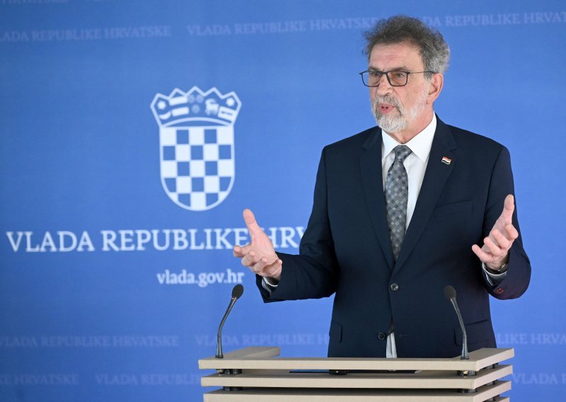 Fuchs odnos sa sindikatima usporedio s brakorazvodnom parnicom: 'Morate se ponovno ženiti da biste se rastali'
