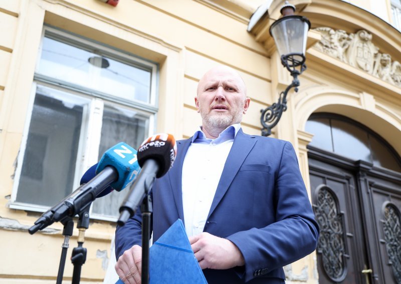Renato Petek dao ostavku na mjesto zastupnika u zagrebačkoj Gradskoj skupštini