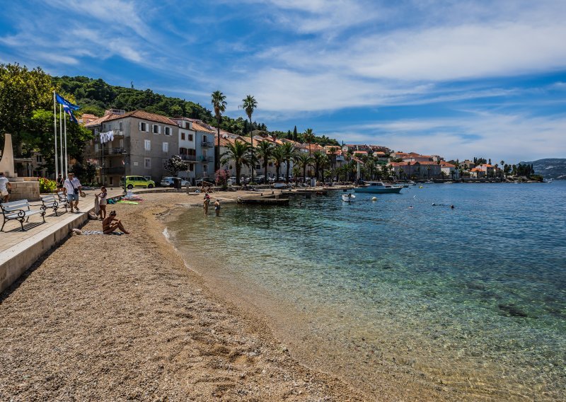 Hrvatski otočki dragulj skriva mnoge zanimljivosti, a evo zašto ga treba posjetiti