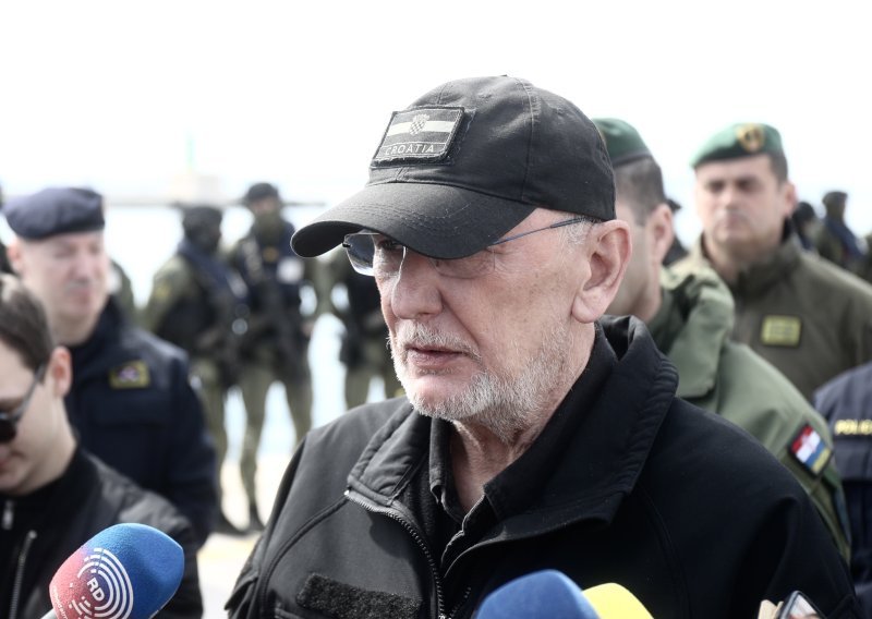 Božinović se pohvalio EU povjereniku: Impresivno je što su napravili hrvatski policajci