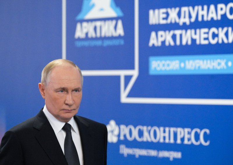 Putin: Trumpovi planovi za Grenland su ozbiljni! Šaljemo više vojnika na Arktik!