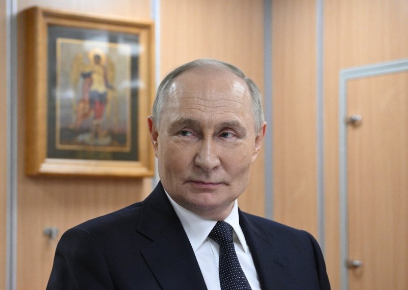 Oglasio se Kremlj: Putin i Trump zasad ne namjeravaju ponovno razgovarati telefonom